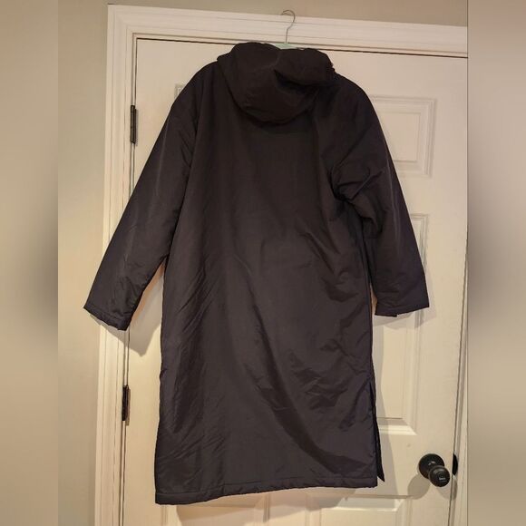 Lands End warm black quilted long coat with double zipper and fleece lin… - Picture 7 of 7